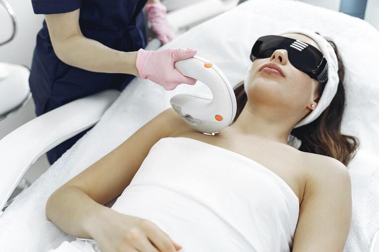 Eye risks using a laser for hair removal